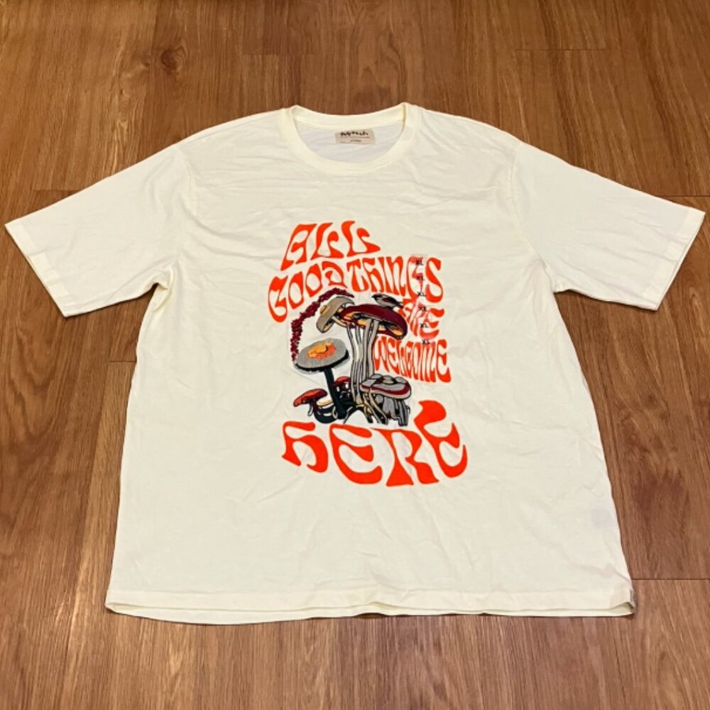 All Good Things Are Welcome Here Men T-Shirt Cloud Cream Mushroom Patches XL